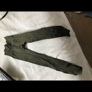 Pink tights/leggings